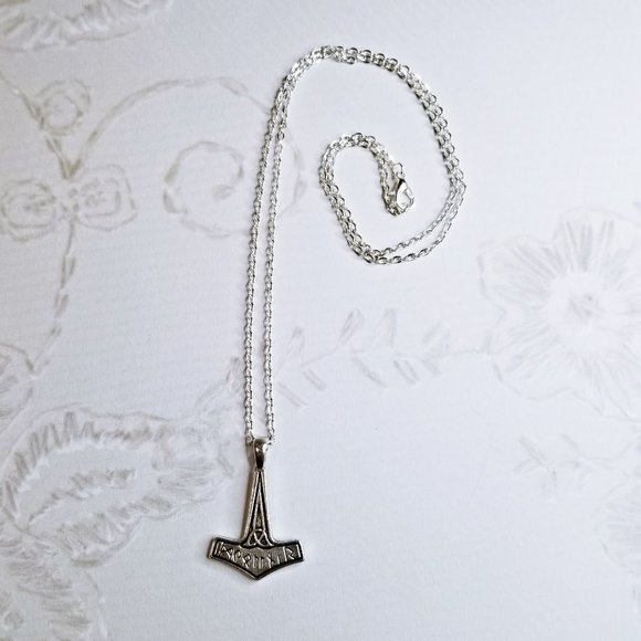 Thors Hammer Mjolnir Runes Norse Silver Necklace - Picture 3 of 3